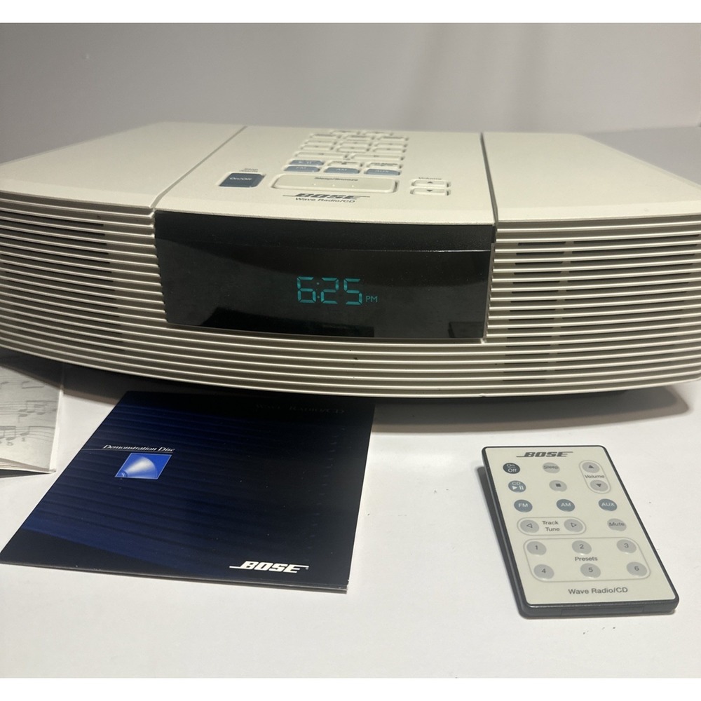 Bose Wave AWRC-1P Stereo CD Player and Radio with Remote - White Tested & Works